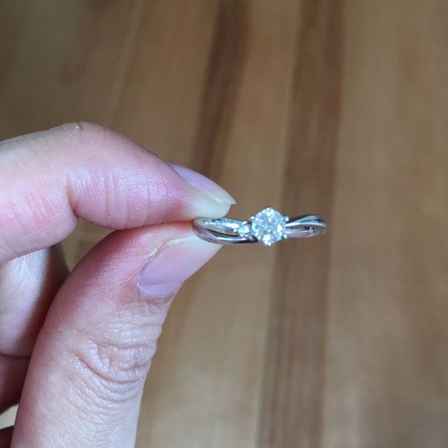 【宝寿堂(ほうじゅどう)の口コミ】 様々なブランドを見比べたのですが、こちらのお店の指輪が一番しっくりき…