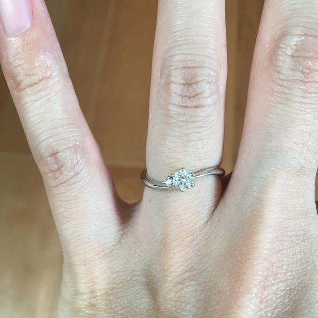 【宝寿堂(ほうじゅどう)の口コミ】 様々なブランドを見比べたのですが、こちらのお店の指輪が一番しっくりき…