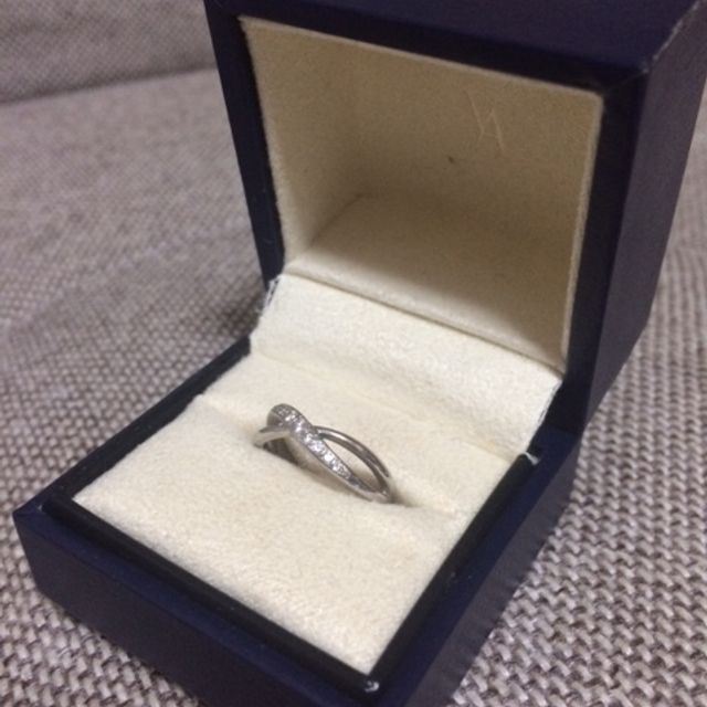 【ヴァンドーム青山(VENDOME AOYAMA)の口コミ】 指にはめてみて、いろんな意味で一番フィットしていたからです。あまり派…