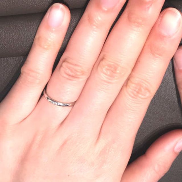 【アイプリモ(I-PRIMO)の口コミ】 値段が手頃なものが多く、しっかりとしたつけ心地が特徴です。中央にはダ…