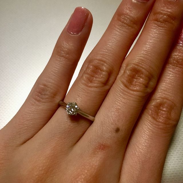 【銀座ダイヤモンドシライシの口コミ】 最初からデザインにこだわりたいと考えており、横から見たときのデザイン…