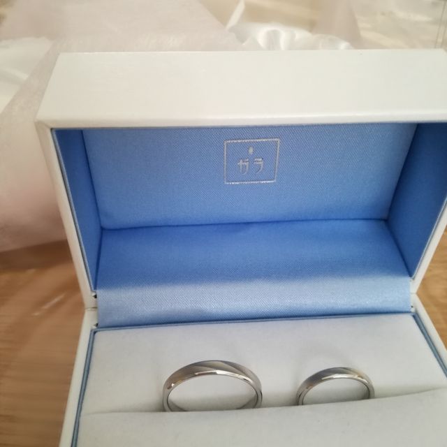 【GALA JEWELRY(ガラジュエリー)の口コミ】 式場に紹介された他店も見たあと、こちらに来ました。気に入ったシンプル…