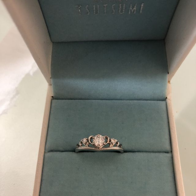 【ジュエリーツツミ(JEWELRY TSUTSUMI)の口コミ】 私がバレエを続けていて、舞台の後に渡すためにと、ティアラのモチーフの…