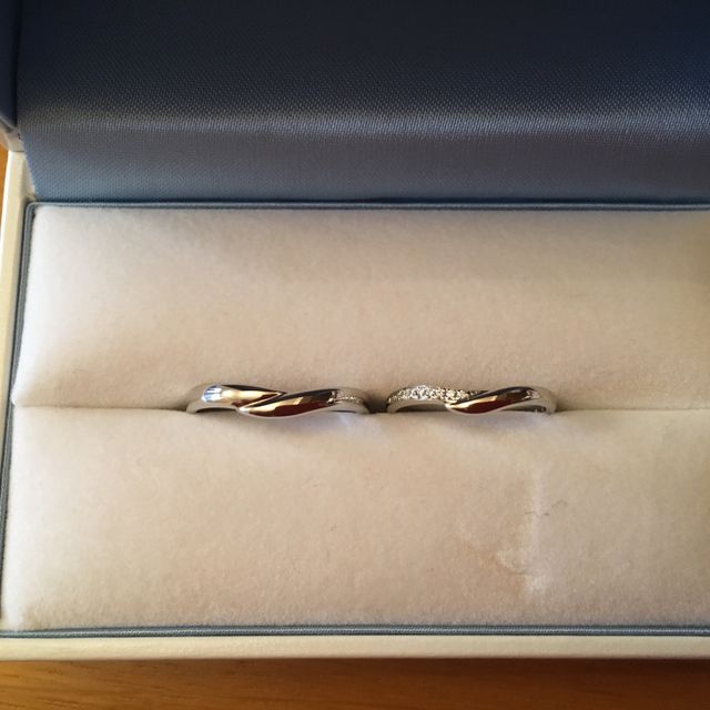 【GALA JEWELRY(ガラジュエリー)の口コミ】 いろいろ見せて頂きましたが、華奢なイメージのリングが多かったです。で…