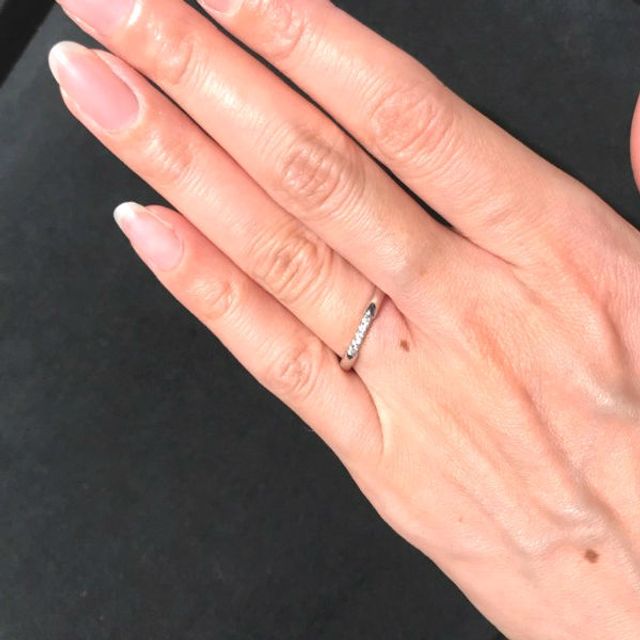 【PORTADA(ポルターダ)の口コミ】 まず値段が手頃であり予算の範囲内であったのが大きいです。また試着して…