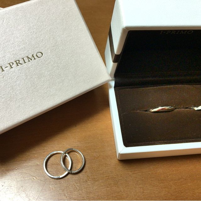 【アイプリモ(I-PRIMO)の口コミ】 デザインが最高に良くて、気に入る以外になかったです。どんな指にでも合…