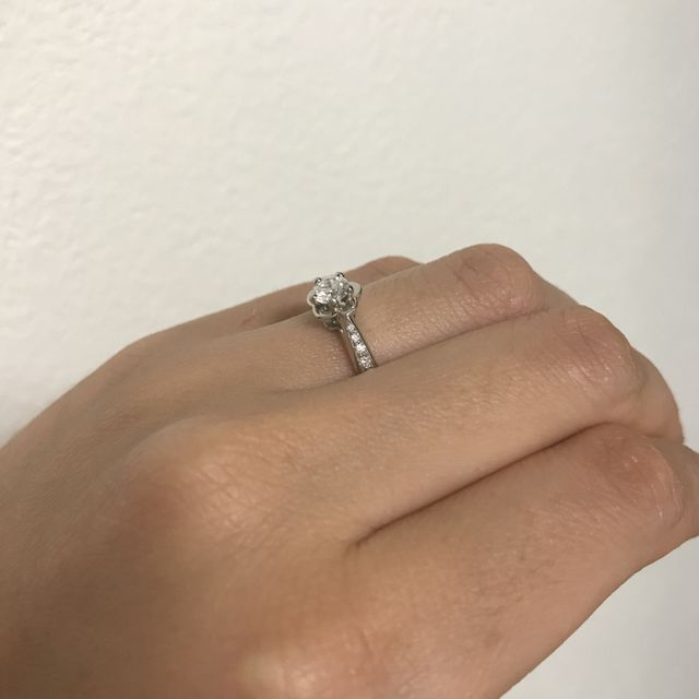 【シャネル(CHANEL)の口コミ】 プラチナ＋ダイヤモンドの指輪で、女性らしい可愛いデザインのものを探し…