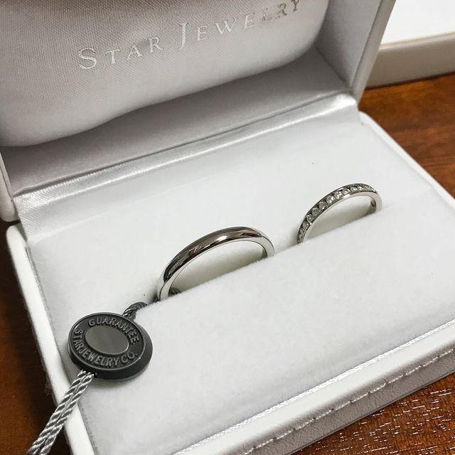【STAR JEWELRY(スタージュエリー)の口コミ】 ストレートのデザインでダイヤの入っているものを探しました。
ハーフエタ…