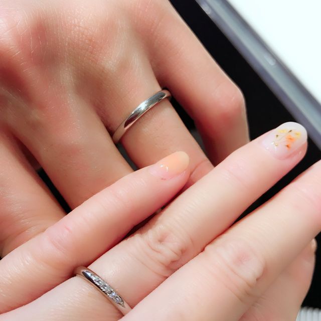 【銀座ダイヤモンドシライシの口コミ】 全く無知の状態で来店したのですが、たくさんのデザインの中から実際に指…