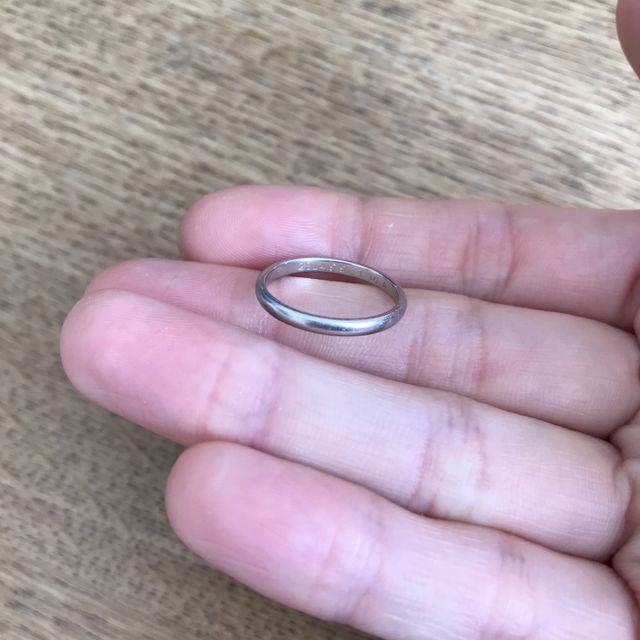 【ティファニー(Tiffany & Co.)の口コミ】 結婚指輪にこだわりもなく、夫婦揃ってアクセサリーを見つける習慣がなか…