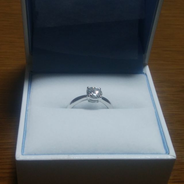 【GALA JEWELRY(ガラジュエリー)の口コミ】 結婚時に、婚約指輪を頂いていなかったのもあり、結婚15周年の節目に、代…