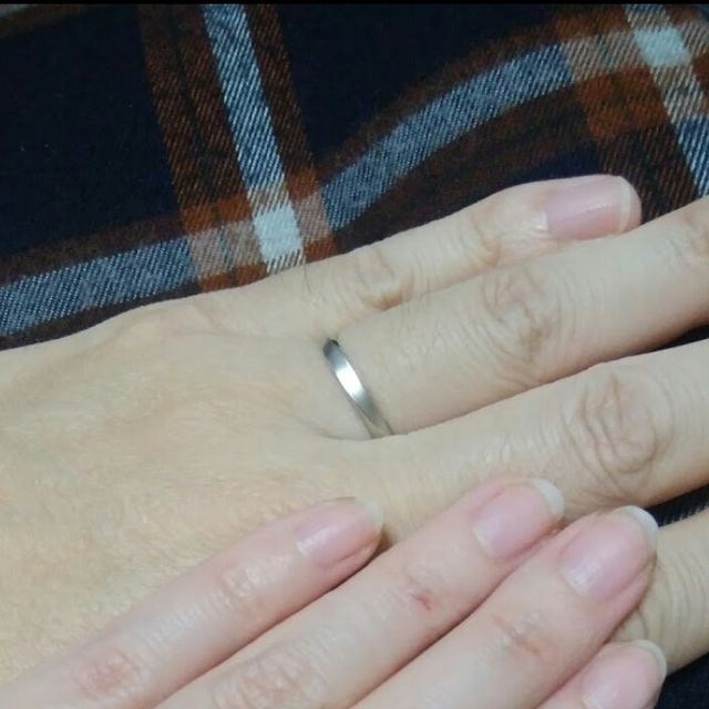 【ヴァンドーム青山(VENDOME AOYAMA)の口コミ】 光沢のある指輪がなかなか指に馴染まず、いくつかの店舗を回っていたとき…