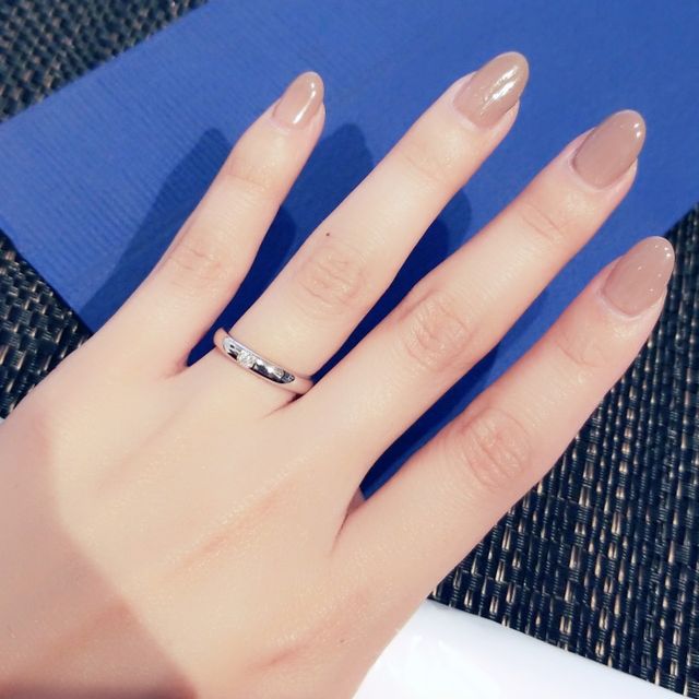 【ラザール ダイヤモンド(LAZARE DIAMOND)の口コミ】 買うなら絶対ストレートのダイヤモンドが施してあるデザイン！と決めてま…