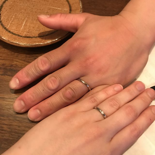 【銀座ダイヤモンドシライシの口コミ】 シンプルで細いずっとつけてても飽きないデザインのものを探していました…