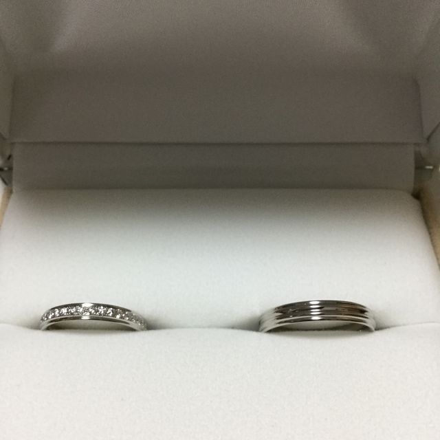 【PILOT BRIDAL(パイロットブライダル)の口コミ】 妻がいろいろと調べてくれました。
一生モノなので、堅く丈夫でシンプルな…