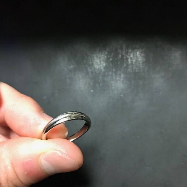 【NINA RICCI(ニナリッチ)の口コミ】 あまり主張過ぎない細いリングを探していました。結婚指輪は太いタイプの…