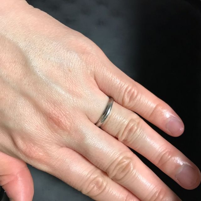 【NINA RICCI(ニナリッチ)の口コミ】 あまり主張過ぎない細いリングを探していました。結婚指輪は太いタイプの…