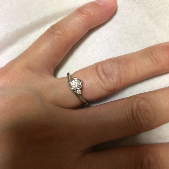 【JEWELRY  KAMATA(ジュエリーかまた)の口コミ】 デザインも周りと被らずオリジナル性があり、結婚指輪と重ね付けできるか…