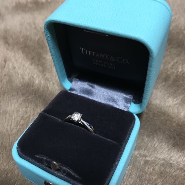 【ティファニー(Tiffany & Co.)の口コミ】 ダイヤモンドが美しく、デザインも年齢に左右されないデザインでシンプル…