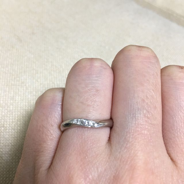 【ROYAL ASSCHER(ロイヤル・アッシャー)の口コミ】 他のブランドの物を試着する目的で、お店に来ました！
目的の指輪は、イメ…