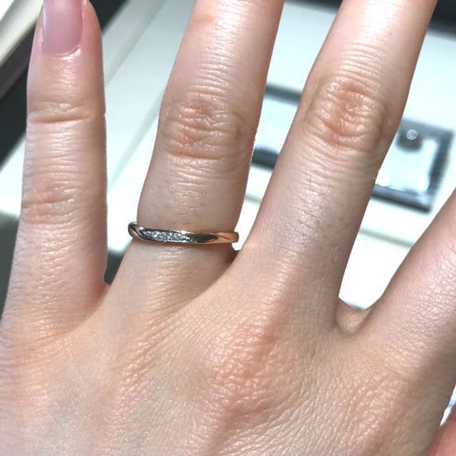 【俄(にわか)の口コミ】 ネットでも見ていき実物を見て購入を決めました。プラチナとピンクゴール…