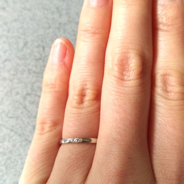 【GALA JEWELRY(ガラジュエリー)の口コミ】 何より価格でした。
Pt950で1つ5万強で購入出来るとは思っていませんでし…