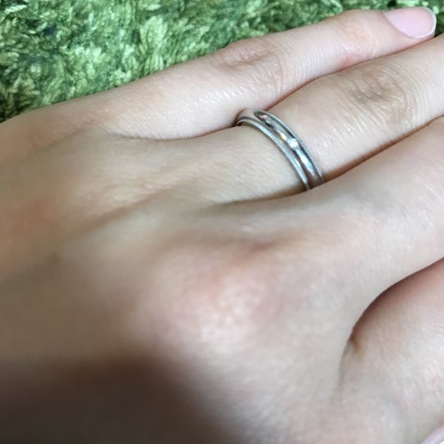 【ティファニー(Tiffany & Co.)の口コミ】 ミルグレインならではの、デザインが良かったのと、縁のデザインが気に入…