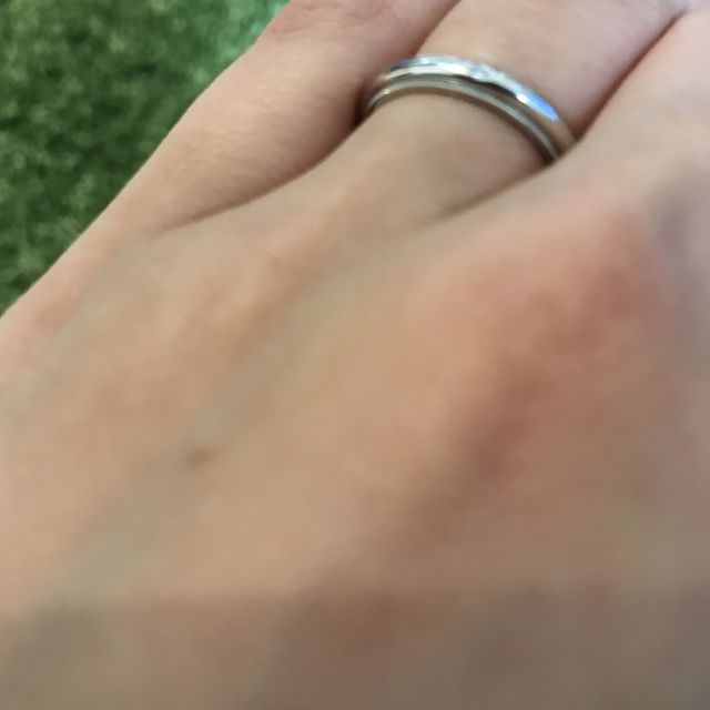 【ティファニー(Tiffany & Co.)の口コミ】 ミルグレインならではの、デザインが良かったのと、縁のデザインが気に入…