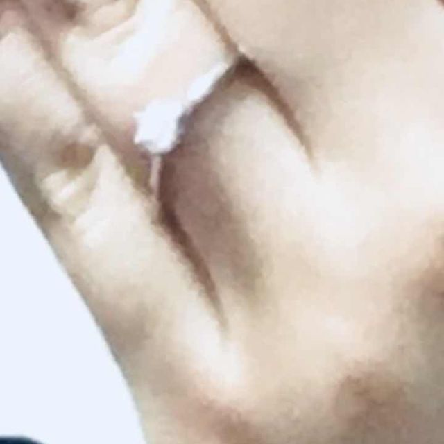 【アイプリモ(I-PRIMO)の口コミ】 店員さんの後押しと、綺麗で彼女に似合うと思ったので購入に至りました。…