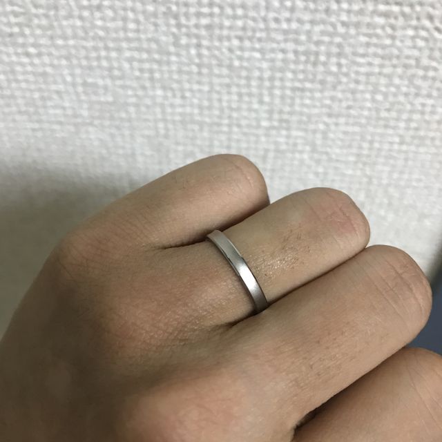 【Ptau(ピトー)の口コミ】 シンプルですけど、飽きが来ないデザインです。内甲丸で付け外しも楽です…