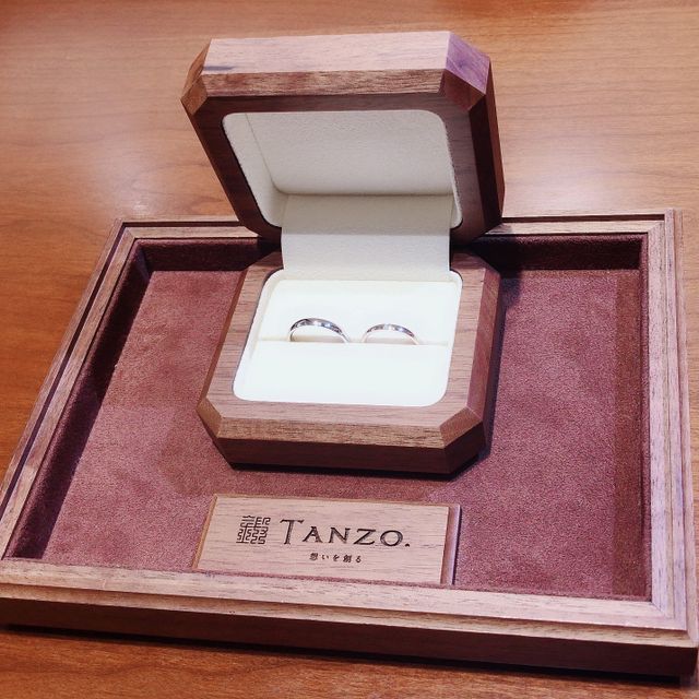 【TANZO.(鍛造指輪)の口コミ】 自分たちの好きなデザインに出来ること、鍛造製で鋳造製の指輪より圧倒的…