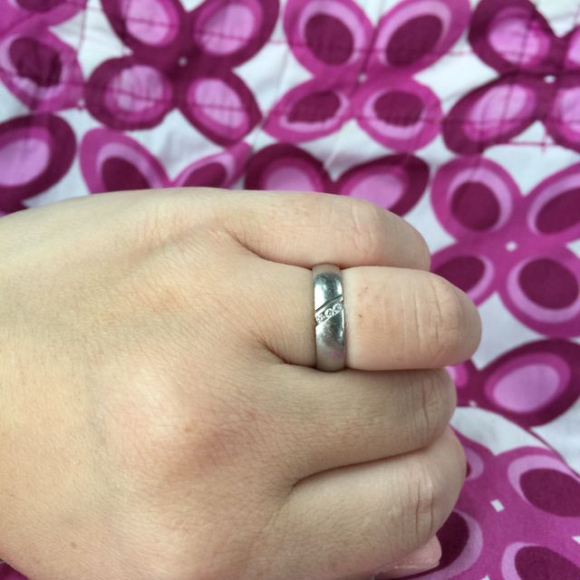 【CHRISTIAN BAUER(クリスチャンバウアー)の口コミ】 クリスチャンバウアーの最大の魅力は、つけ心地だと思います。
内側の縁が…