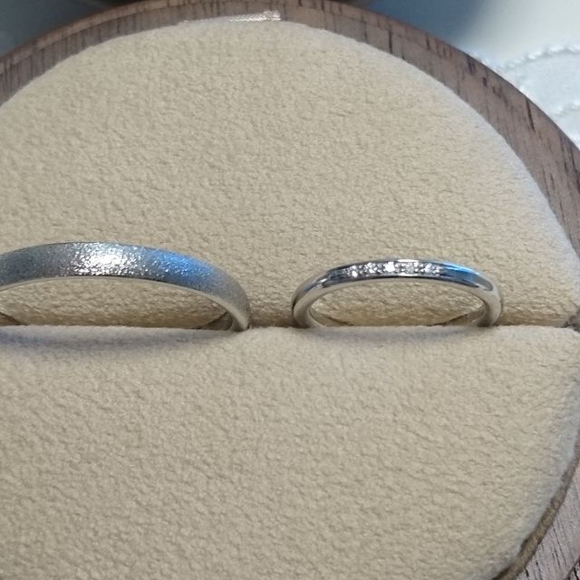 【COLANY(コラニー)の口コミ】 指輪のサイズが0.25号刻みで、男性用が26号以上も対応しているところ。
年…