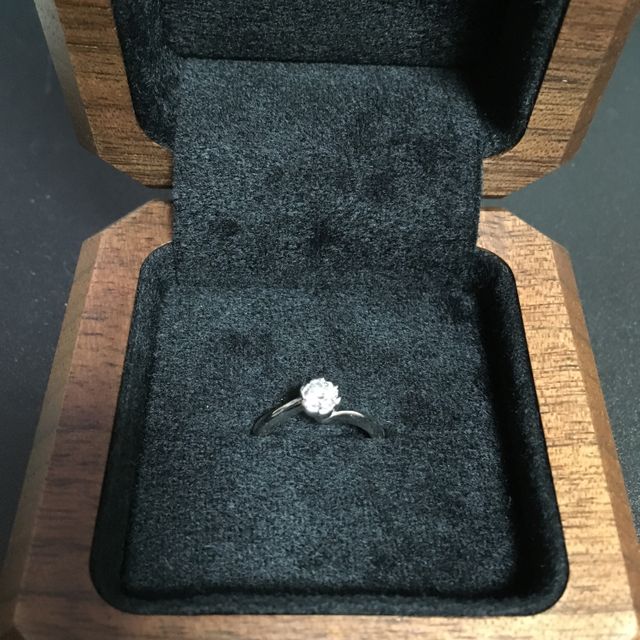 【TANZO.(鍛造指輪)の口コミ】 婚約指輪をせっかく作るなら、箪笥の肥やしにするのではなく、デートやち…