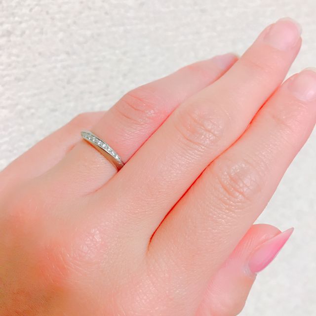 【4℃ BRIDAL(ヨンドシーブライダル)の口コミ】 たまたま行ったそごうで目にしたカタログで一目惚れをした指輪でした。絶…