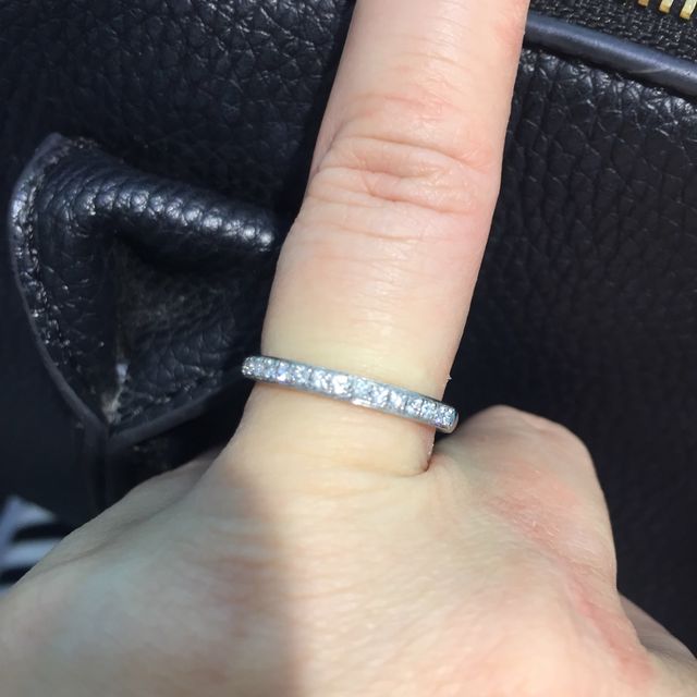 【GALA JEWELRY(ガラジュエリー)の口コミ】 ハーフエタニティを探していたのですが、有名ブランドだと値段との折り合…