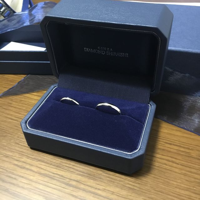 【銀座ダイヤモンドシライシの口コミ】 嫁さんに合わせる形でシンプルな物を探して、迷いこんだ店で、店員さんに…