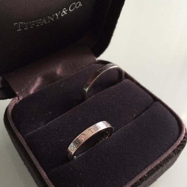 【ティファニー(Tiffany & Co.)の口コミ】 憧れのブランドでだったので、こちらで購入するとこは最初から決めていま…