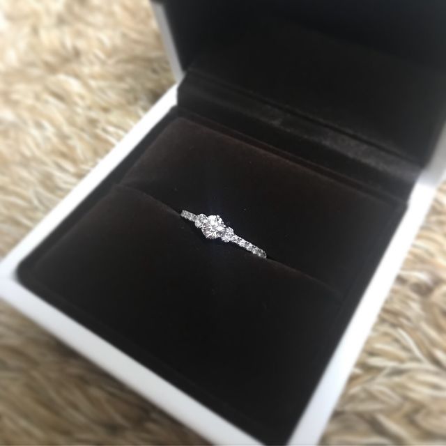 【アイプリモ(I-PRIMO)の口コミ】 彼と一緒に買いに行って選ばせてくれました。キラキラがいいとずっと決め…