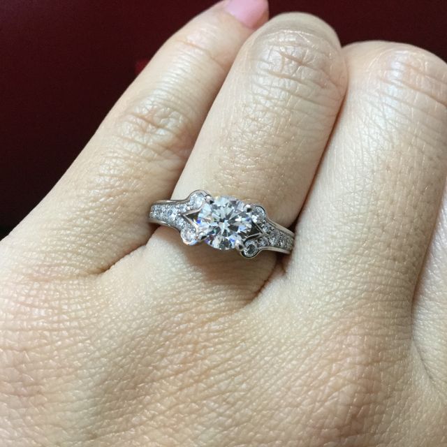 【カルティエ(Cartier)の口コミ】 婚約指輪は、主人からの気持ちなので主人が気に入ったものを貰いたいと決…