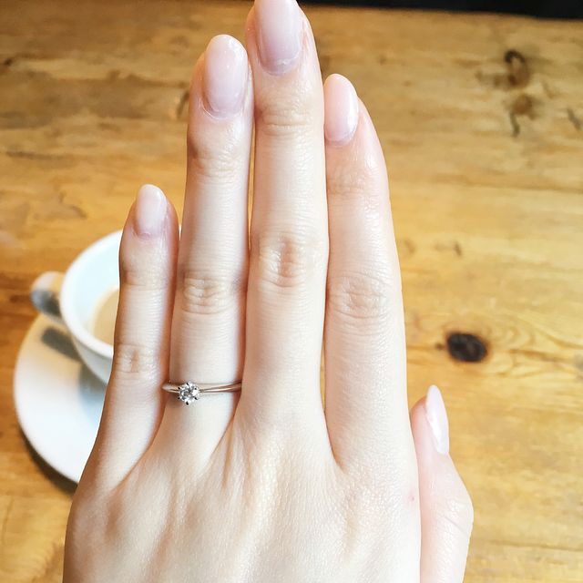【ティファニー(Tiffany & Co.)の口コミ】 ティファニーの婚約指輪にすることはすぐに決まりましたが、ティファニー…
