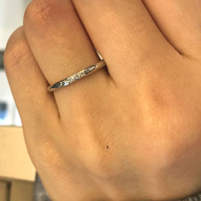 【BRIDGE(ブリッジ)の口コミ】 シンプルなデザインですがダイヤモンドの輝きがキレイであったことと、価…
