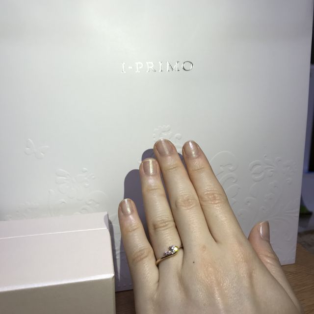 【アイプリモ(I-PRIMO)の口コミ】 まずデザインが二色使いで独特で印象的でした。あと、指のフィット性が良…