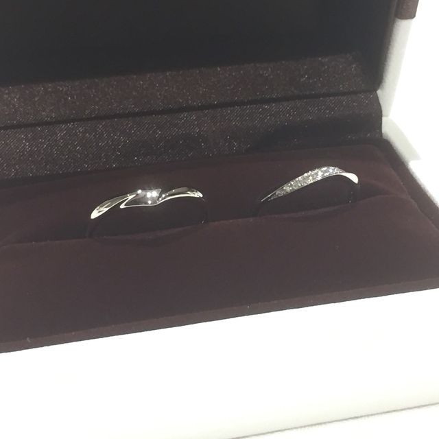 【アイプリモ(I-PRIMO)の口コミ】 アイプリモ、俄、4℃を見に行きました。指が太く、指輪をはめた時にはみ肉…