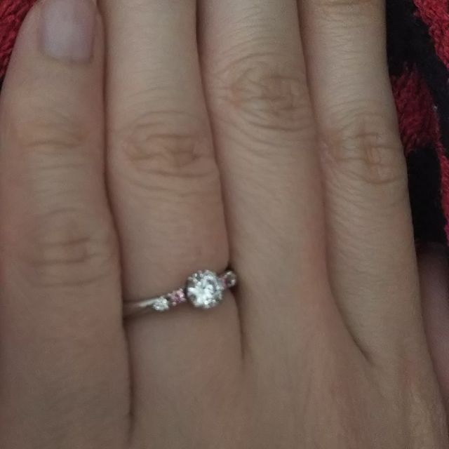 【NOMOTO(ノモト)の口コミ】 ピンクダイヤ2個を使った指輪が欲しかったので相談したところ気に入ったデ…