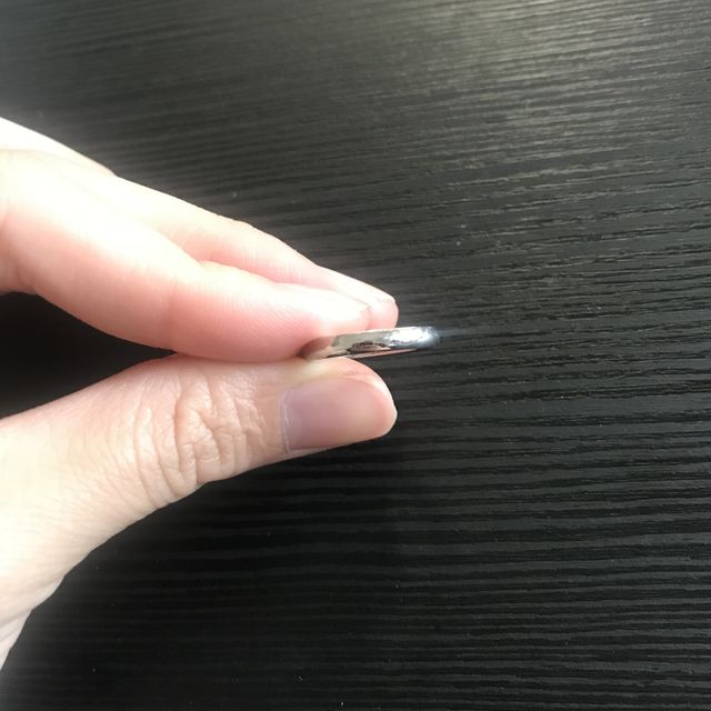 【アイプリモ(I-PRIMO)の口コミ】 石のついていないシンプルなデザインと、高品質の素材に惹かれました。劣…