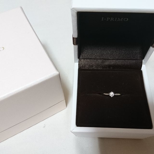 【アイプリモ(I-PRIMO)の口コミ】 派手なデザインよりもシンプルなデザインを探してました。そしてお値段も…