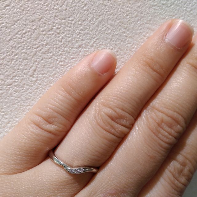 【CAFERING(カフェリング)の口コミ】 デザインがとっても可愛い！♡指が綺麗に見えるラインで太さもちょうど良い…