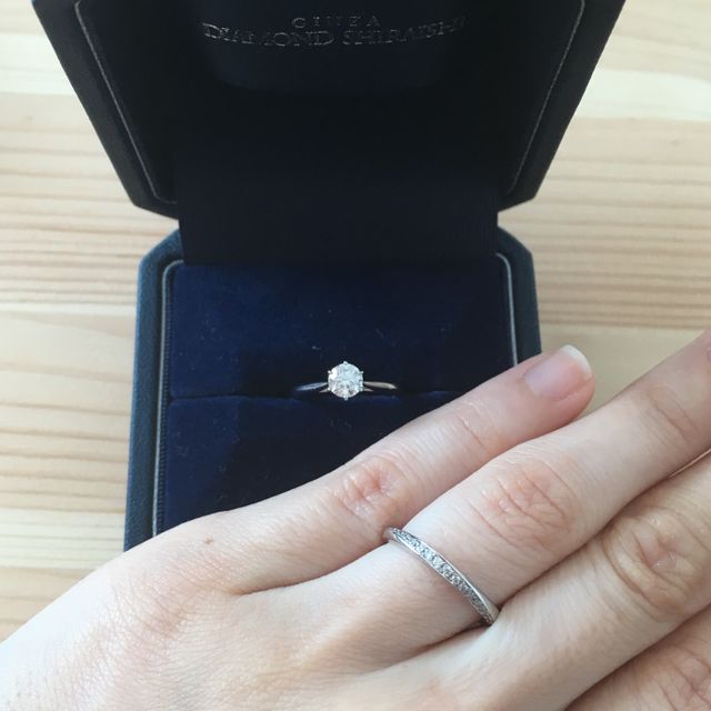 【銀座ダイヤモンドシライシの口コミ】 シンプルだけど、綺麗・華やかな物という希望と先に購入していた婚約指輪…