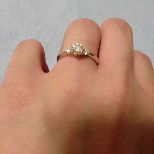 【ジュエリーツツミ(JEWELRY TSUTSUMI)の口コミ】 結婚指輪をこちらのお店のものにしたので、重ねて付けた時に合うと思って…